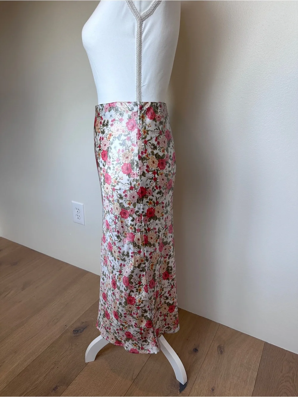 WAYF Floral Satin Maxi Skirt Pink Ivory Cottagecore Y2K Size XS
